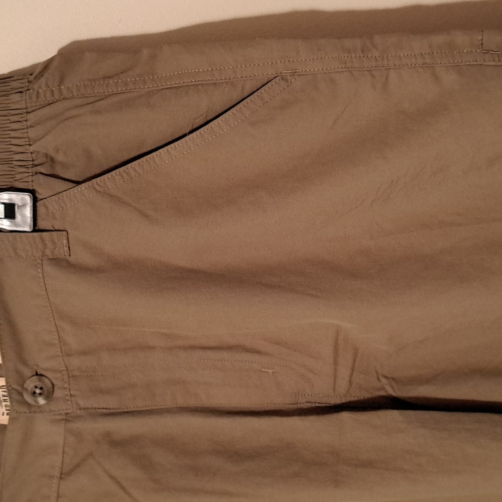 RedHead Men's Brown Cargo Shorts.  Size 36. - Picture 4 of 8